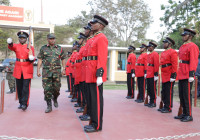 Jenerali Mkunda atembelea Vikosi vya Jeshi Kanda ya Arusha